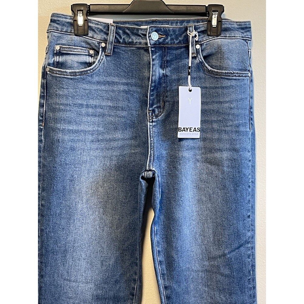 Bayeas Women's Perfect Stretch Mid Rise Bootcut Denim Jeans Curvy 31 x  31 NWT - Picture 2 of 6